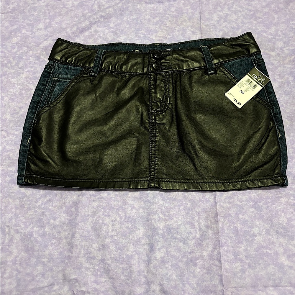 Rue 21 Skirt Size 5/6